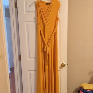 Chic Mustard Maxi Dress